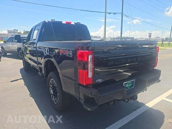 2025 Ford Super Duty F-350 Platinum Crew Cab Medium Bed - miniatura 2