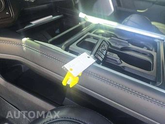 2025 Ford Super Duty F-350 Platinum Crew Cab Medium Bed - miniatura 8