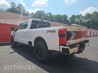 2025 Ford Super Duty F-350 Platinum Crew Cab Medium Bed - miniatura 2