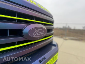 2025 Ford Super Duty F-350 Platinum Crew Cab Medium Bed - miniatura 7
