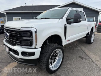 2025 Ford Super Duty F-350 Platinum Crew Cab Medium Bed - miniatura 1