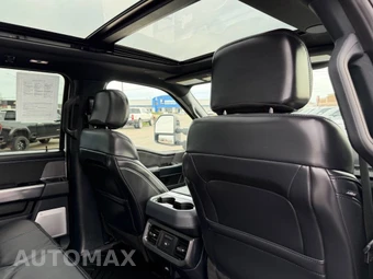 2025 Ford Super Duty F-350 Platinum Crew Cab Medium Bed - miniatura 58