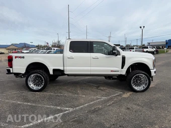 2025 Ford Super Duty F-350 Platinum Crew Cab Medium Bed - miniatura 6