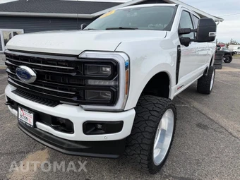 2025 Ford Super Duty F-350 Platinum Crew Cab Medium Bed - miniatura 9
