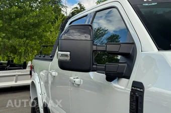 2025 Ford Super Duty F-350 Platinum Crew Cab Medium Bed - miniatura 11