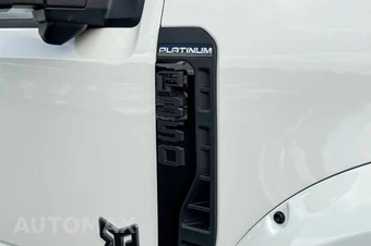 2025 Ford Super Duty F-350 Platinum Crew Cab Medium Bed - miniatura 12