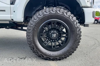 2025 Ford Super Duty F-350 Platinum Crew Cab Medium Bed - miniatura 14
