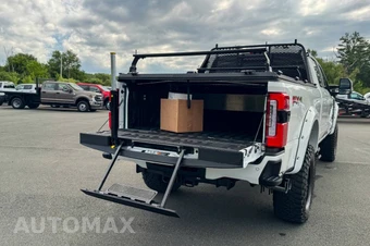 2025 Ford Super Duty F-350 Platinum Crew Cab Medium Bed - miniatura 34