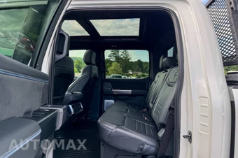 2025 Ford Super Duty F-350 Platinum Crew Cab Medium Bed - miniatura 35