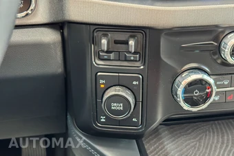 2025 Ford Super Duty F-350 Platinum Crew Cab Medium Bed - miniatura 55