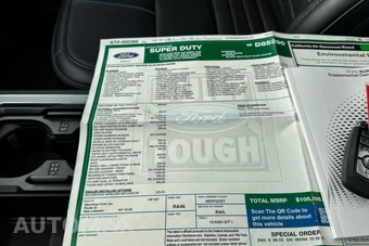 2025 Ford Super Duty F-350 Platinum Crew Cab Medium Bed - miniatura 61