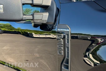 2025 Ford Super Duty F-350 Platinum Crew Cab Medium Bed - miniatura 10