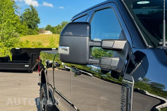 2025 Ford Super Duty F-350 Platinum Crew Cab Medium Bed - miniatura 9