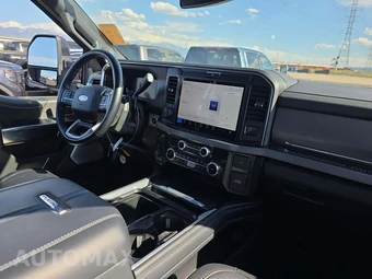 2025 Ford Super Duty F-350 Platinum Crew Cab Medium Bed - miniatura 19