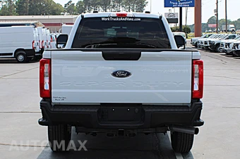 2025 Ford Super Duty F-350 XL Crew Cab Long Bed - miniatura 11