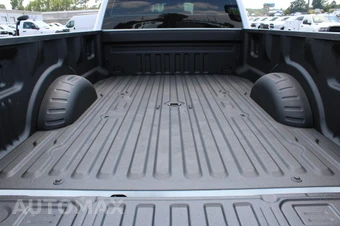 2025 Ford Super Duty F-350 XL Crew Cab Long Bed - miniatura 16