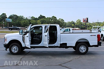 2025 Ford Super Duty F-350 XL Crew Cab Long Bed - miniatura 7