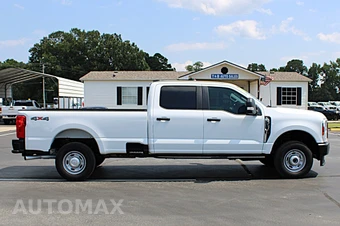 2025 Ford Super Duty F-350 XL Crew Cab Long Bed - miniatura 8