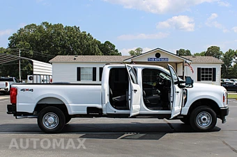 2025 Ford Super Duty F-350 XL Crew Cab Long Bed - miniatura 9