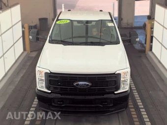 2025 Ford Super Duty F-350 XL Regular Cab Long Bed - miniatura 2