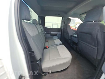 2025 Ford Super Duty F-350 XLT Crew Cab Long Bed - miniatura 16
