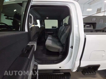 2025 Ford Super Duty F-350 XLT Crew Cab Long Bed - miniatura 10