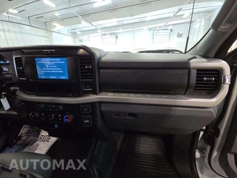 2025 Ford Super Duty F-350 XLT Crew Cab Long Bed - miniatura 16