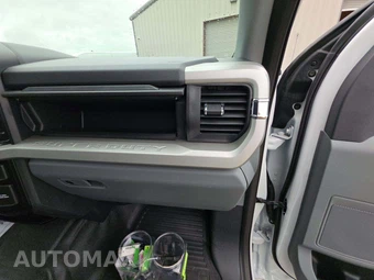 2025 Ford Super Duty F-350 XLT Crew Cab Long Bed - miniatura 19