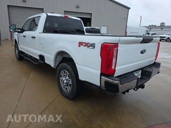 2025 Ford Super Duty F-350 XLT Crew Cab Long Bed - miniatura 2