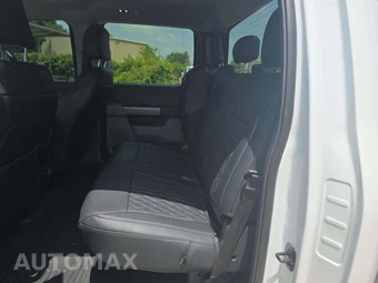 2025 Ford Super Duty F-350 XLT Crew Cab Long Bed - miniatura 10