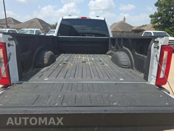 2025 Ford Super Duty F-350 XLT Crew Cab Long Bed - miniatura 11