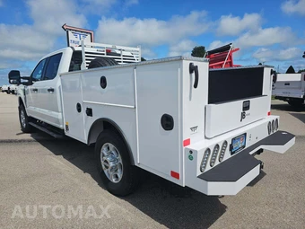 2025 Ford Super Duty F-350 XLT Crew Cab Long Bed - miniatura 2