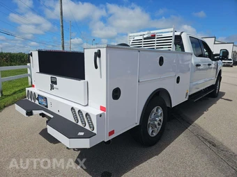 2025 Ford Super Duty F-350 XLT Crew Cab Long Bed - miniatura 3