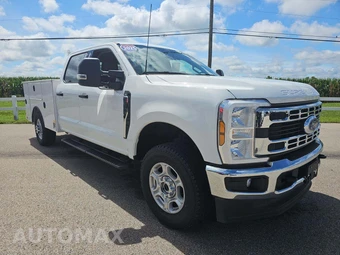 2025 Ford Super Duty F-350 XLT Crew Cab Long Bed - miniatura 4