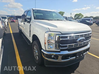 2025 Ford Super Duty F-350 XLT Crew Cab Long Bed - miniatura 3