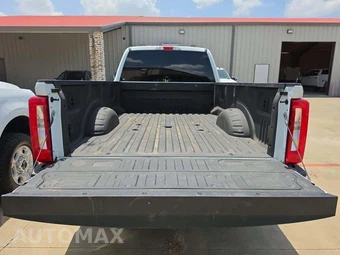 2025 Ford Super Duty F-350 XLT Crew Cab Long Bed - miniatura 14