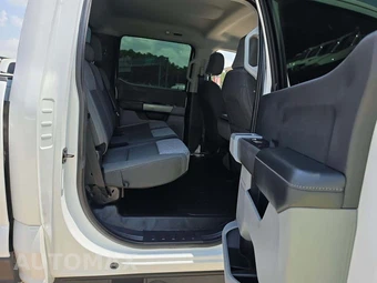 2025 Ford Super Duty F-350 XLT Crew Cab Long Bed - miniatura 16