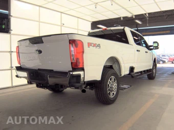 2025 Ford Super Duty F-350 XLT Crew Cab Long Bed - miniatura 4
