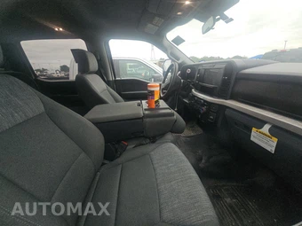 2025 Ford Super Duty F-350 XLT Crew Cab Long Bed - miniatura 8