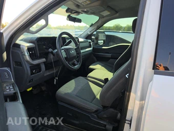 2025 Ford Super Duty F-350 XLT Crew Cab Long Bed - miniatura 13