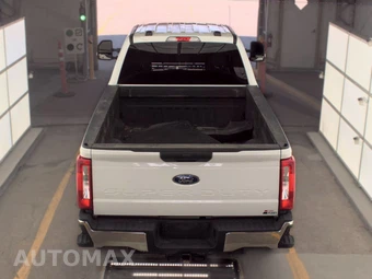 2025 Ford Super Duty F-350 XLT Crew Cab Long Bed - miniatura 6