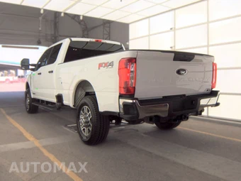 2025 Ford Super Duty F-350 XLT Crew Cab Long Bed - miniatura 8