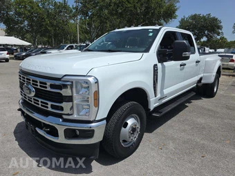 2025 Ford Super Duty F-350 XLT Crew Cab Long Bed DRW