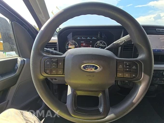 2025 Ford Super Duty F-350 XLT Crew Cab Long Bed DRW - miniatura 10
