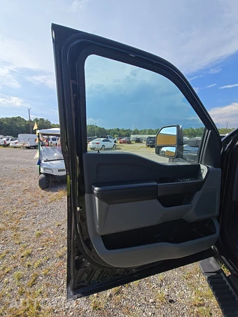 2025 Ford Super Duty F-350 XLT Crew Cab Long Bed DRW - miniatura 9