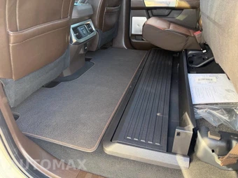2025 Ford Super Duty F-450 King Ranch Crew Cab Long Bed DRW - miniatura 46
