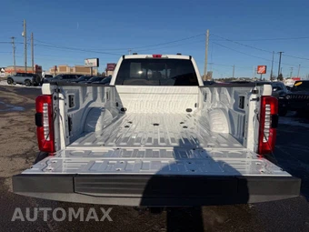 2025 Ford Super Duty F-450 King Ranch Crew Cab Long Bed DRW - miniatura 51