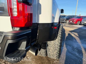 2025 Ford Super Duty F-450 King Ranch Crew Cab Long Bed DRW - miniatura 56