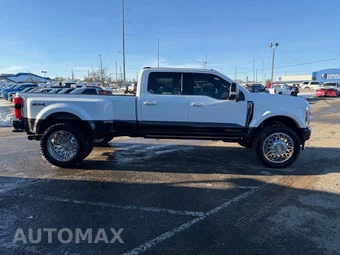 2025 Ford Super Duty F-450 King Ranch Crew Cab Long Bed DRW - miniatura 6