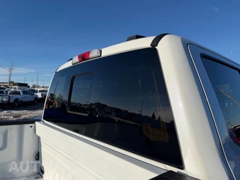 2025 Ford Super Duty F-450 King Ranch Crew Cab Long Bed DRW - miniatura 60